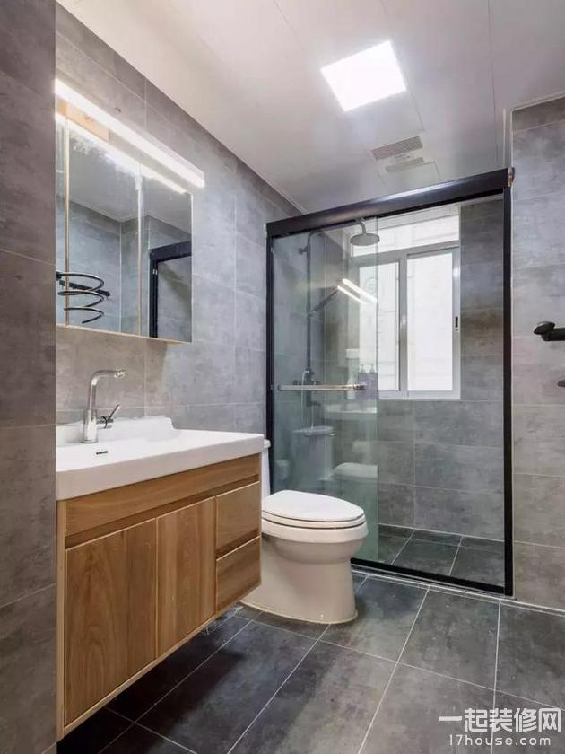 118平的原木简约风三居室,把主卫给改成了衣帽间! 118平的原木简约风三居室,把主卫给改成了衣帽间!